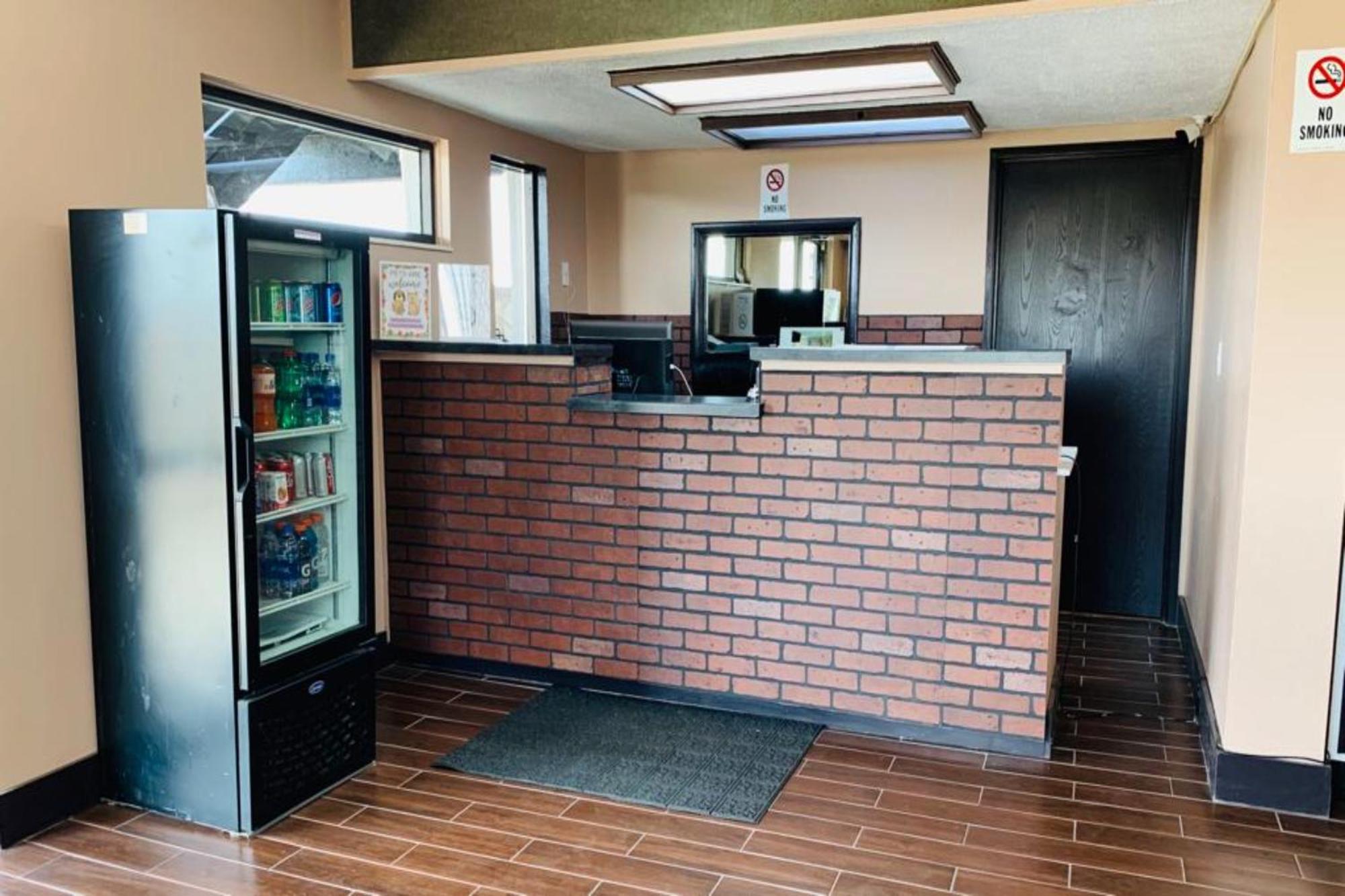 Economy Inn Of הולנד מראה חיצוני תמונה